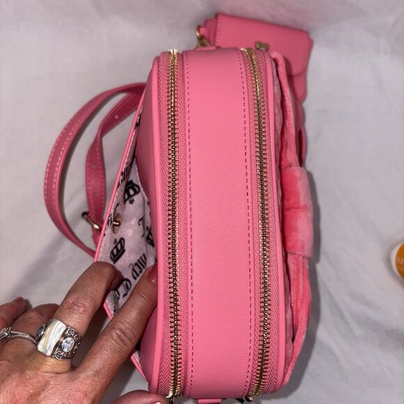 Juicy Couture Tied With A Bow Camera Crossbody in Pink Lemonade NWT - Picture 5 of 12